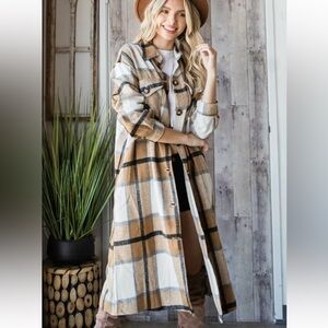 Veveret Plaid shacket in Brown and Cream